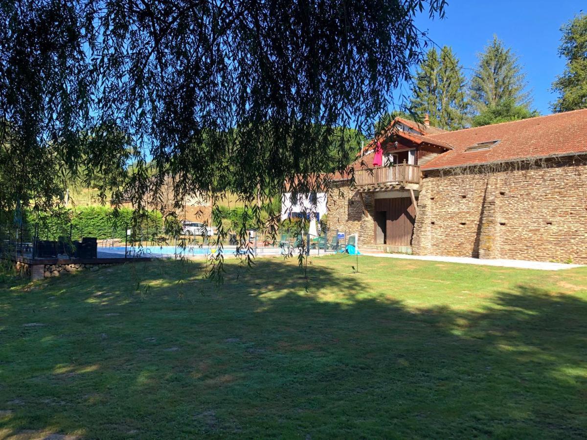 Moulin Des Forges Gites, Camping Et Glamping Moutier-Malcard Zewnętrze zdjęcie