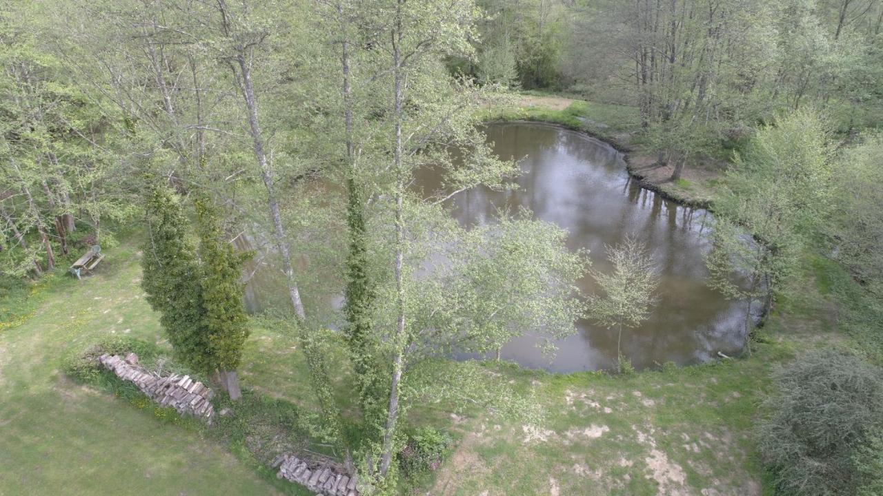 Moulin Des Forges Gites, Camping Et Glamping Moutier-Malcard Zewnętrze zdjęcie